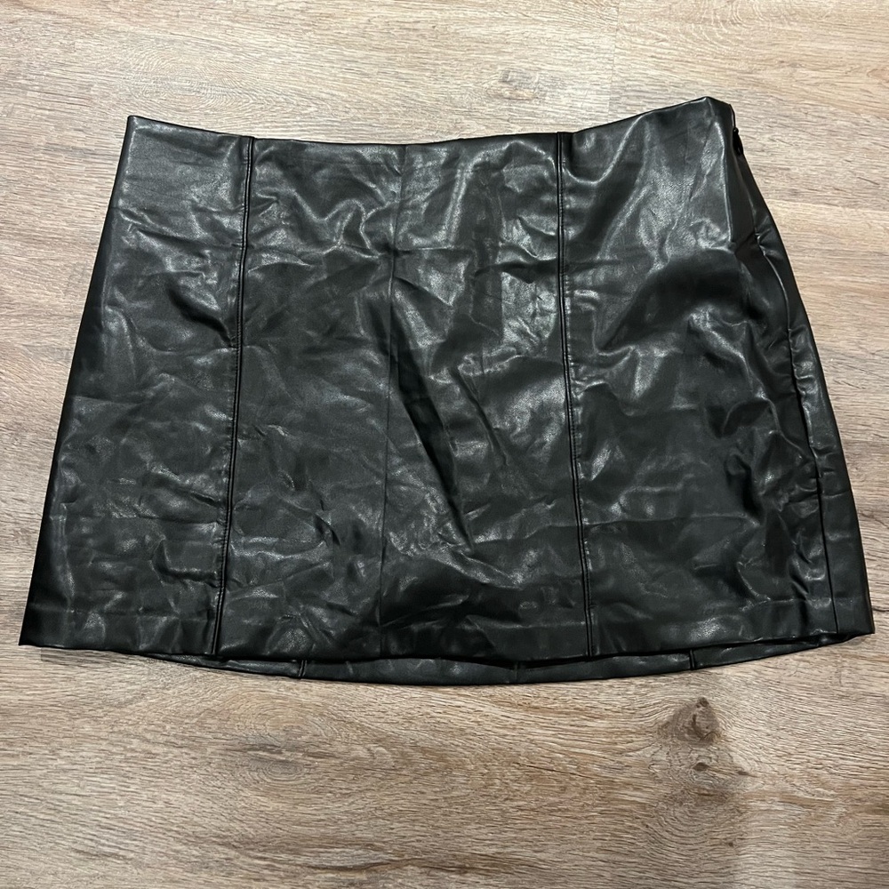 Abercrombie & Fitch Leather Mini Skirt - Picture 2 of 3